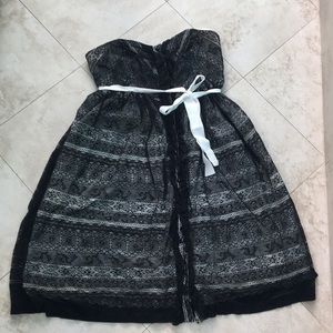 Anthropologie lace dress size 6